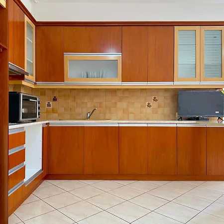 Spacious And 2bedroom With Sea View